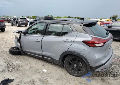 2023 Nissan Kicks Sr z USA, uszkodzony, nr VIN 3N1CP5DV4PL489465